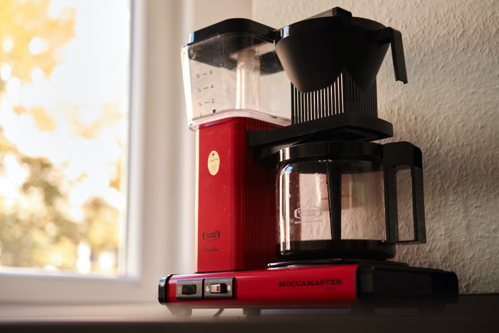 Tips på hur du avkalkar kaffebryggare